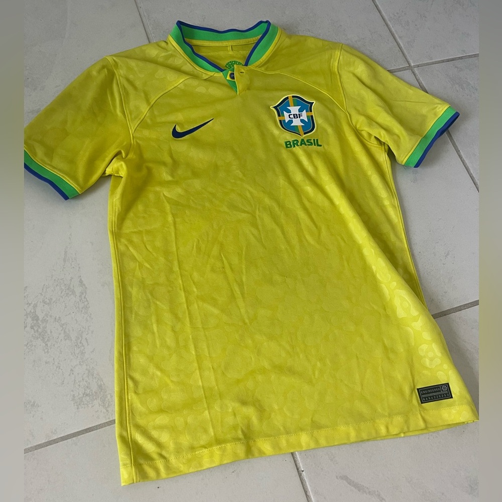 Nike Dri-fit Men’s Brazil Soccer Jersey Size Small